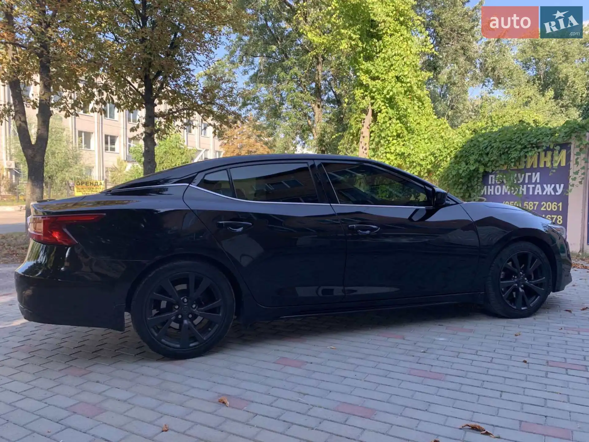 2017 Nissan Maxima - мініатюра 10
