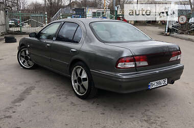 Седан Nissan Maxima 1995 в Одесі