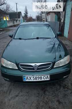 Седан Nissan Maxima 2000 в Змиеве