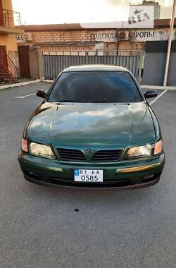 Седан Nissan Maxima 1999 в Херсоне