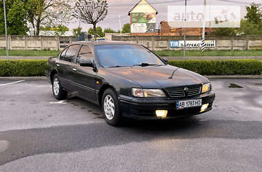 Седан Nissan Maxima 1996 в Виннице