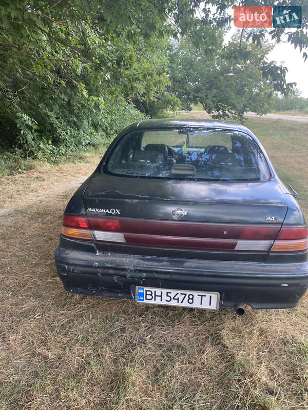 Седан Nissan Maxima 1998 в Балте