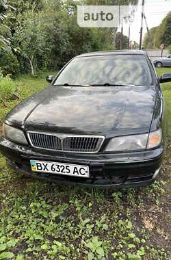 Седан Nissan Maxima 1998 в Староконстантинове