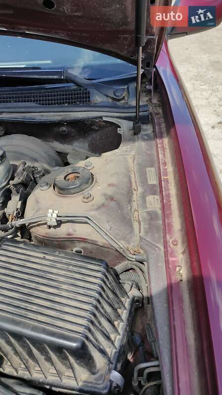 Седан Nissan Maxima 1996 в Одессе