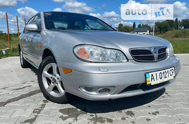 Седан Nissan Maxima 2001 в Києві