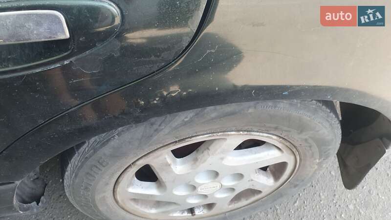 Седан Nissan Maxima 1995 в Одессе