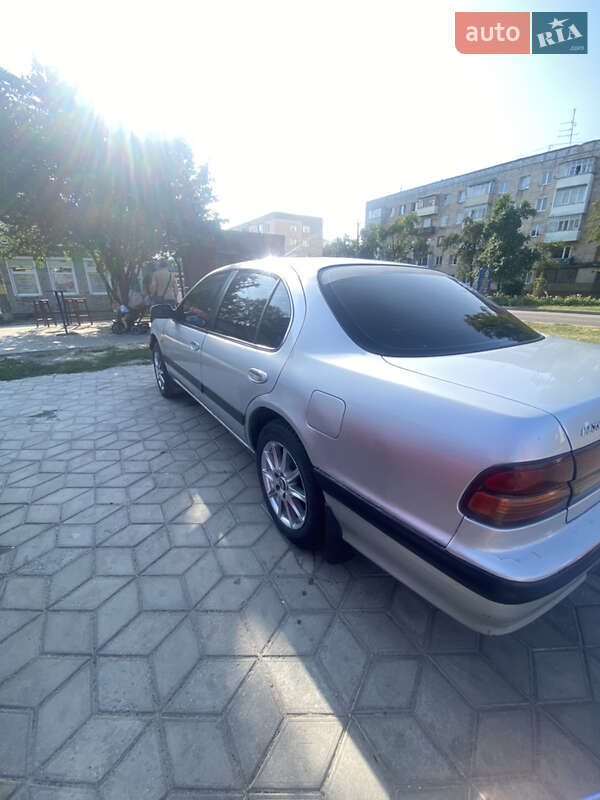 Седан Nissan Maxima 1997 в Здолбунове фото 3 Седан Nissan Maxima 1997 в Здолбунове