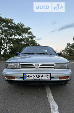 Седан Nissan Maxima 1992 в Одесі