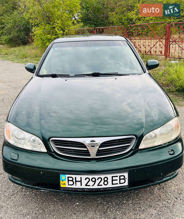 Седан Nissan Maxima 2002 в Ивановке