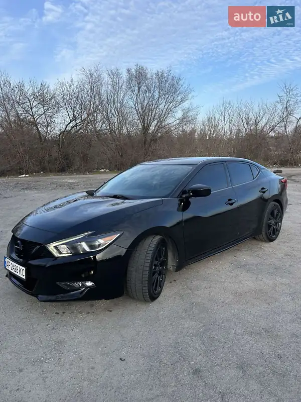 Nissan Maxima