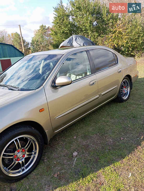 Седан Nissan Maxima 2005 в Чернігові