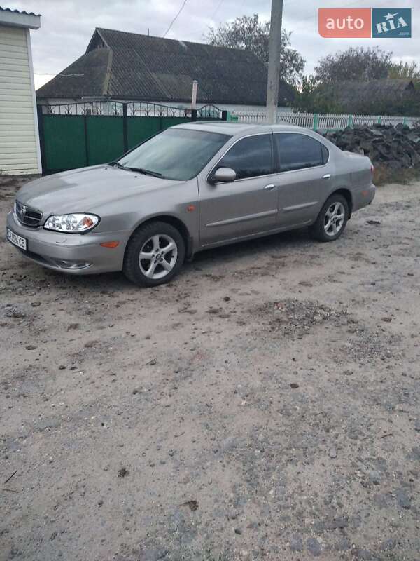 Седан Nissan Maxima 2002 в Жашкове