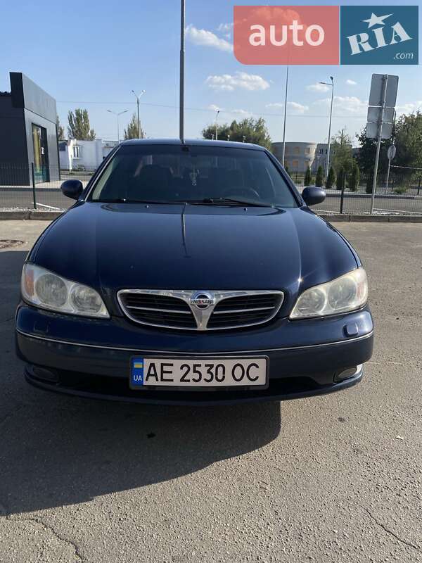 Седан Nissan Maxima 2002 в Днепре