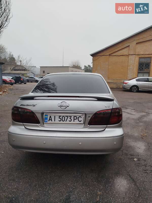 Седан Nissan Maxima 2002 в Киеве