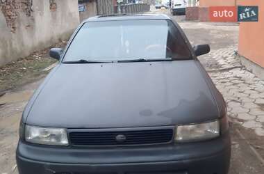 Седан Nissan Maxima 1993 в Чорткове