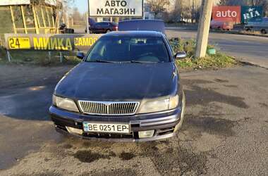 Седан Nissan Maxima 1997 в Николаеве