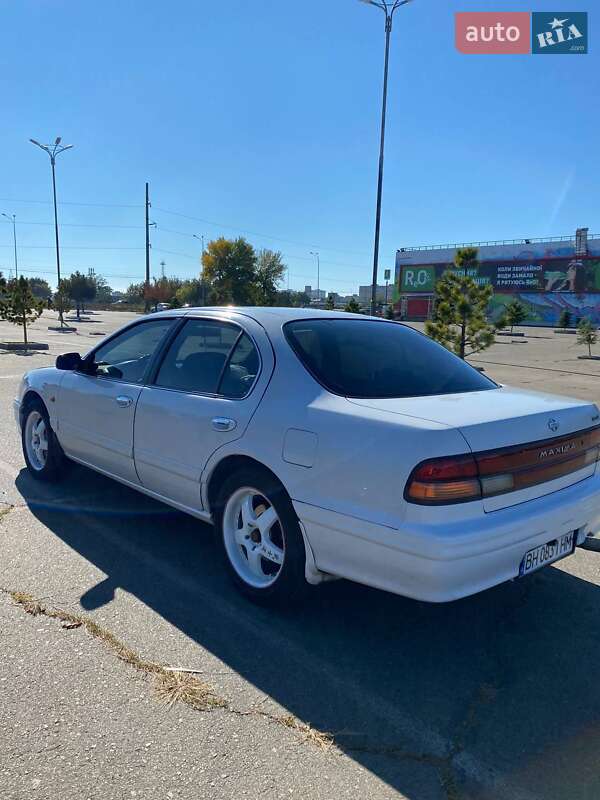 Седан Nissan Maxima 1997 в Одесі фото 2 Седан Nissan Maxima 1997 в Одесі