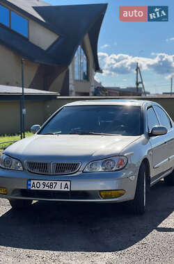 Седан Nissan Maxima 2003 в Виноградове