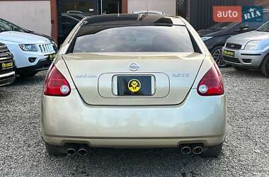 Седан Nissan Maxima 2004 в 