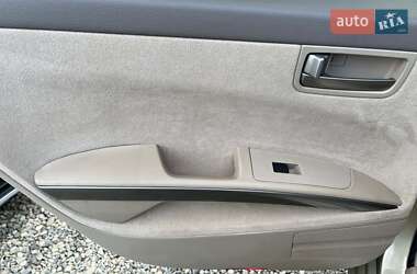 Седан Nissan Maxima 2004 в 