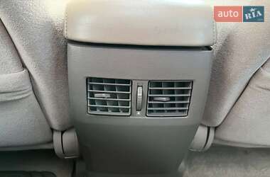 Седан Nissan Maxima 2004 в 