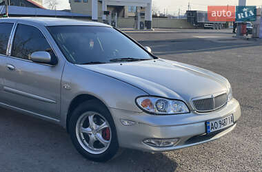 Седан Nissan Maxima 2003 в 