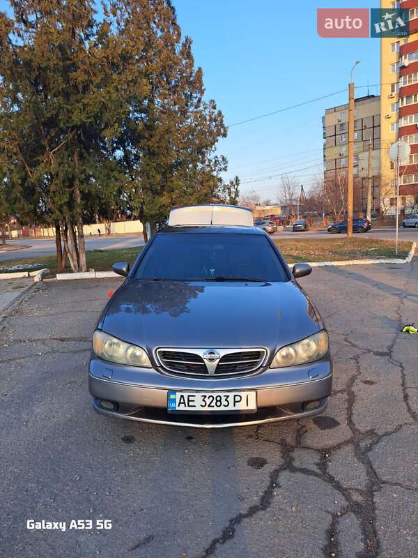 Седан Nissan Maxima 2002 в Днепре