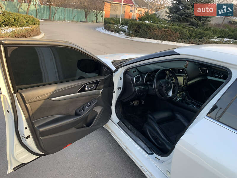 Седан Nissan Maxima 2015 в Полтаве
