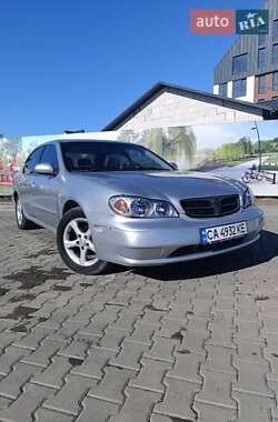 Седан Nissan Maxima 2001 в Умани