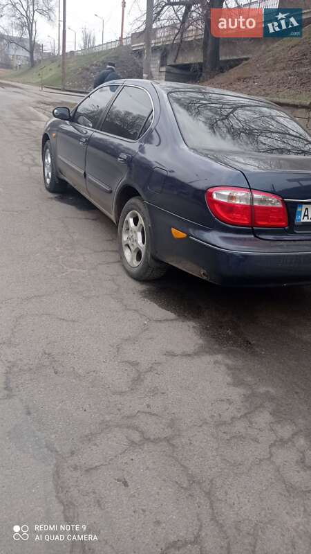 Седан Nissan Maxima 2000 в Дніпрі