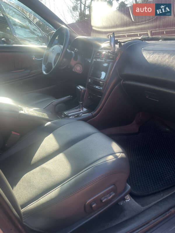 Седан Nissan Maxima 2001 в Бродах