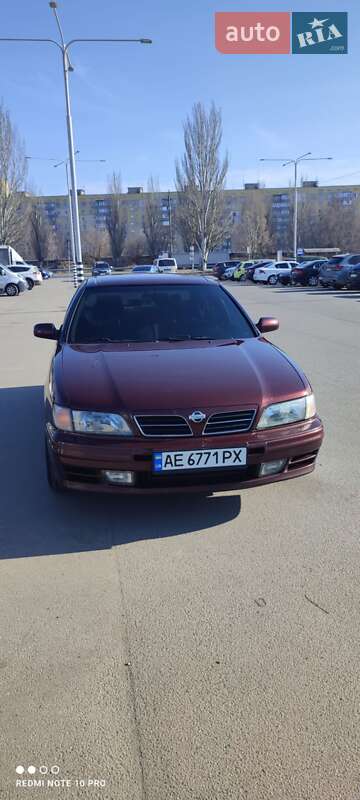 Седан Nissan Maxima 1999 в Днепре