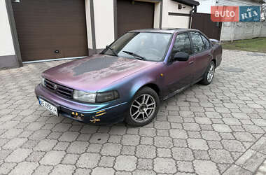 Седан Nissan Maxima 1992 в Дніпрі