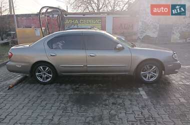 Седан Nissan Maxima 2000 в 