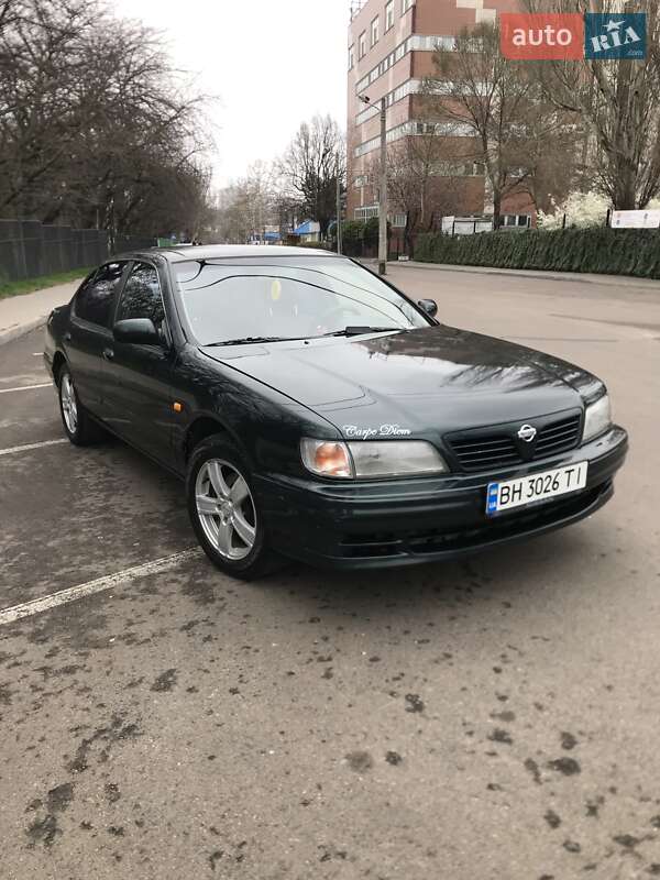Nissan Maxima 1995