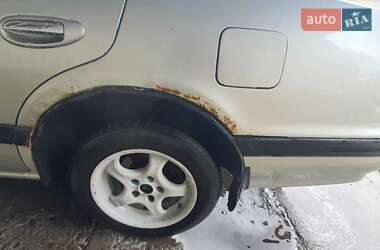Седан Nissan Maxima 1996 в 