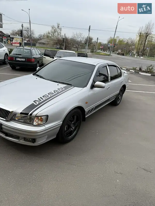 Nissan Maxima 1995