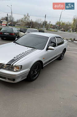 Седан Nissan Maxima 1995 в 