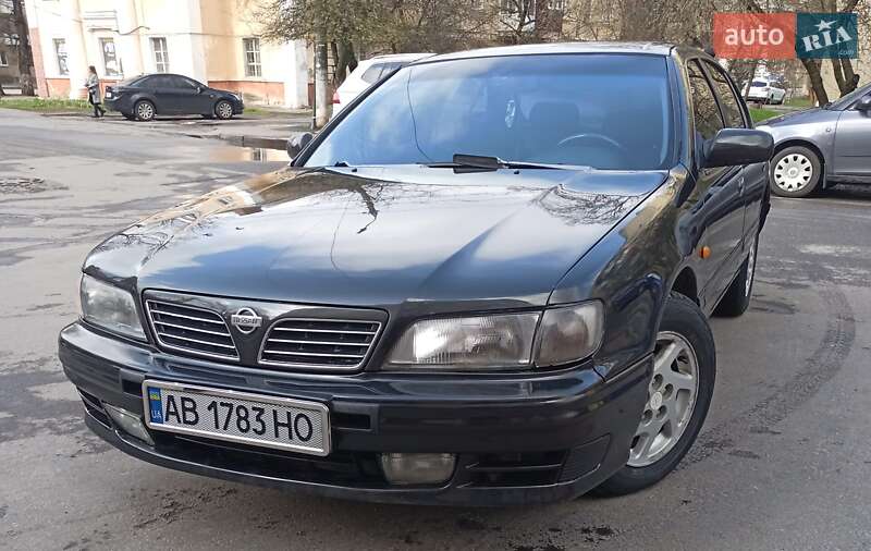 Седан Nissan Maxima 1996 в 