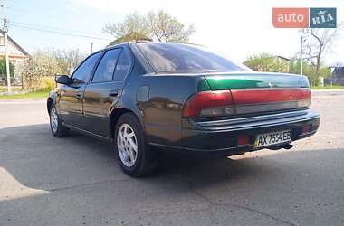 Седан Nissan Maxima 1994 в Харкові