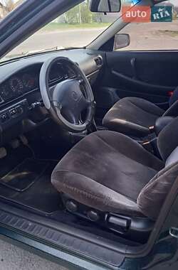 Седан Nissan Maxima 1994 в Харкові