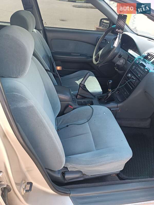 Седан Nissan Maxima 1995 в Ровно фото 4 Седан Nissan Maxima 1995 в Ровно