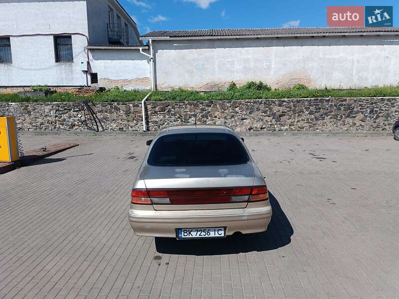 Седан Nissan Maxima 1995 в Ровно фото 10 Седан Nissan Maxima 1995 в Ровно