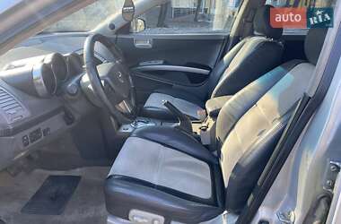 Седан Nissan Maxima 2004 в 