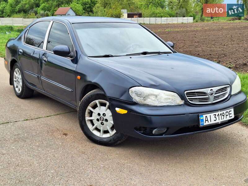 Седан Nissan Maxima 2002 в 