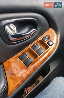Седан Nissan Maxima 2004 в 
