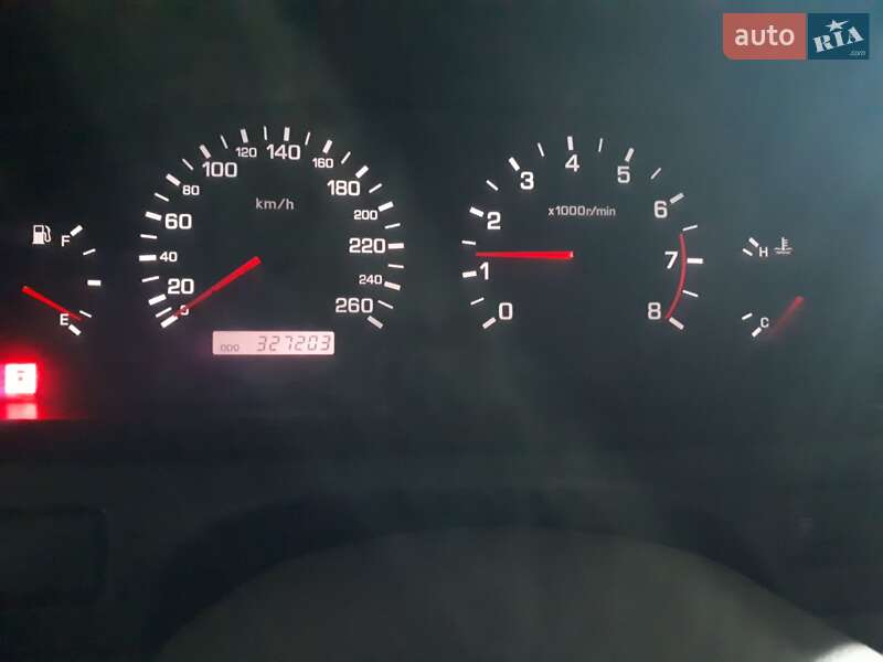 Седан Nissan Maxima 1997 в Харкові фото 4 Седан Nissan Maxima 1997 в Харкові