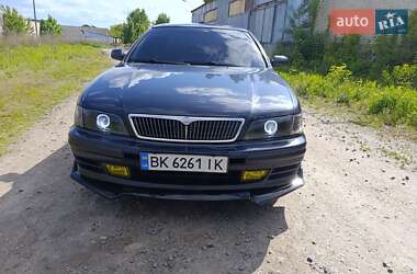 Седан Nissan Maxima 1999 в Ровно