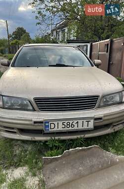 Седан Nissan Maxima 1996 в Зміїві