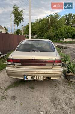 Седан Nissan Maxima 1996 в 